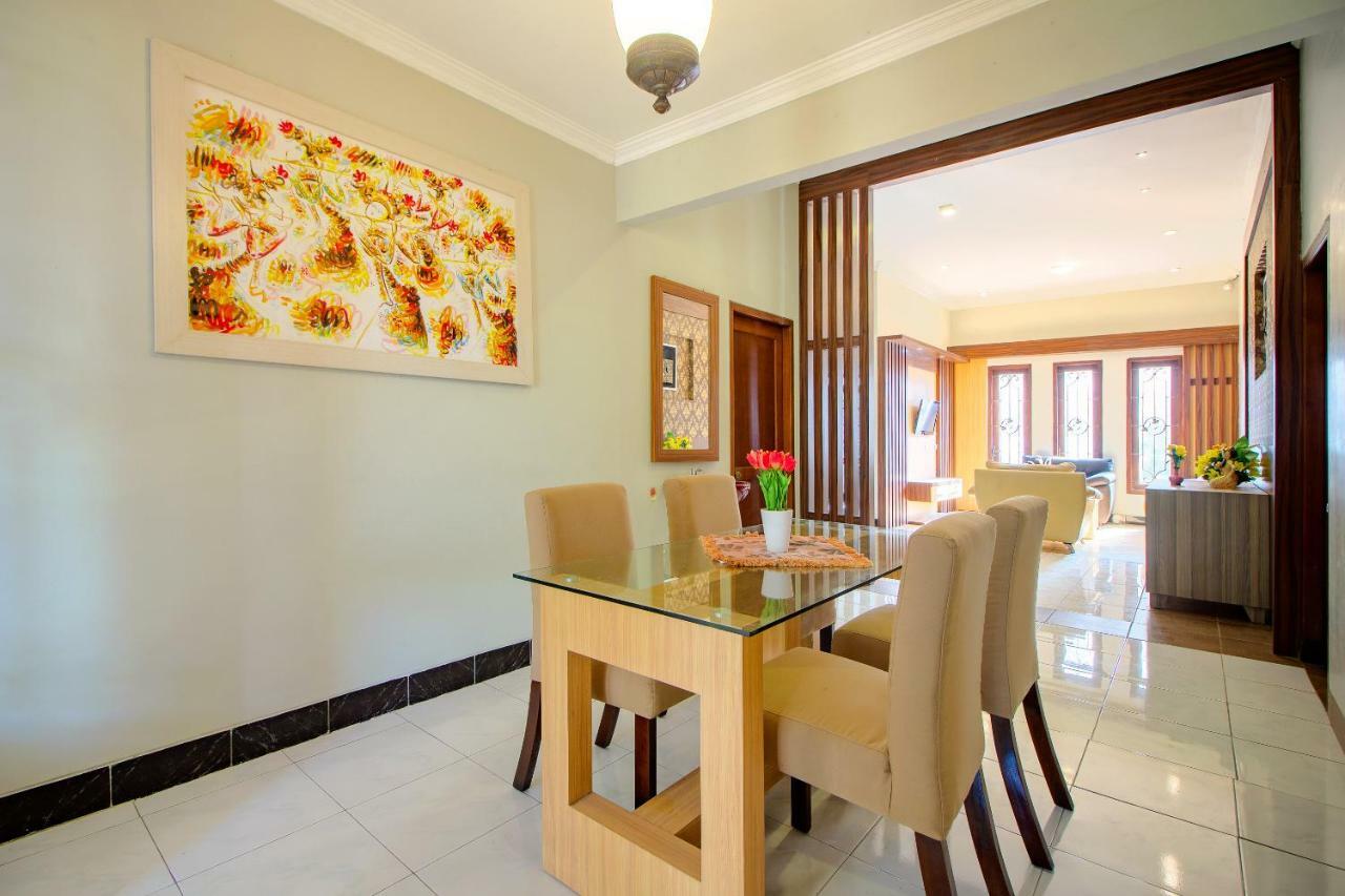 Oyo 1195 The Doctor'S Guest House Syariah Kejayan Exterior foto